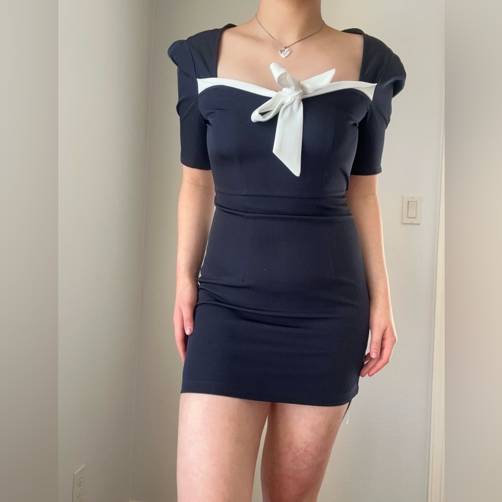Navy blue and white bow dress #navyblue #bowdress #cute Tag is attached